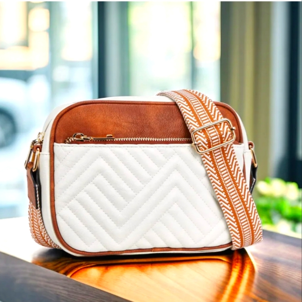 Brand new! Women's Boutique quilted crossbody bag